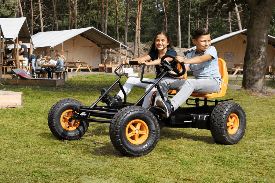 BERG DUO COASTER PEDAL KART *COMMERCIAL*